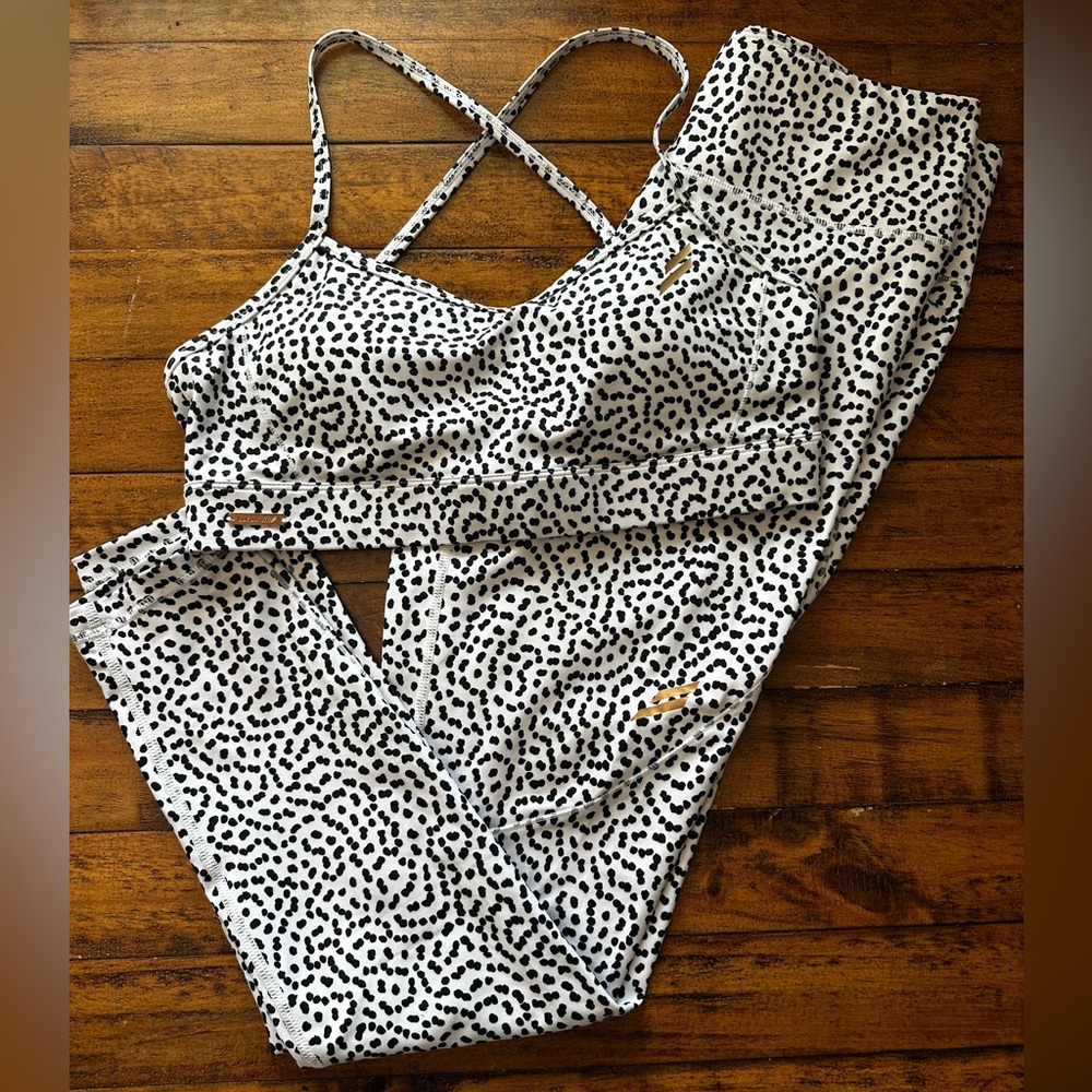 DOYOUEVEN Black and White Polka Dot Set